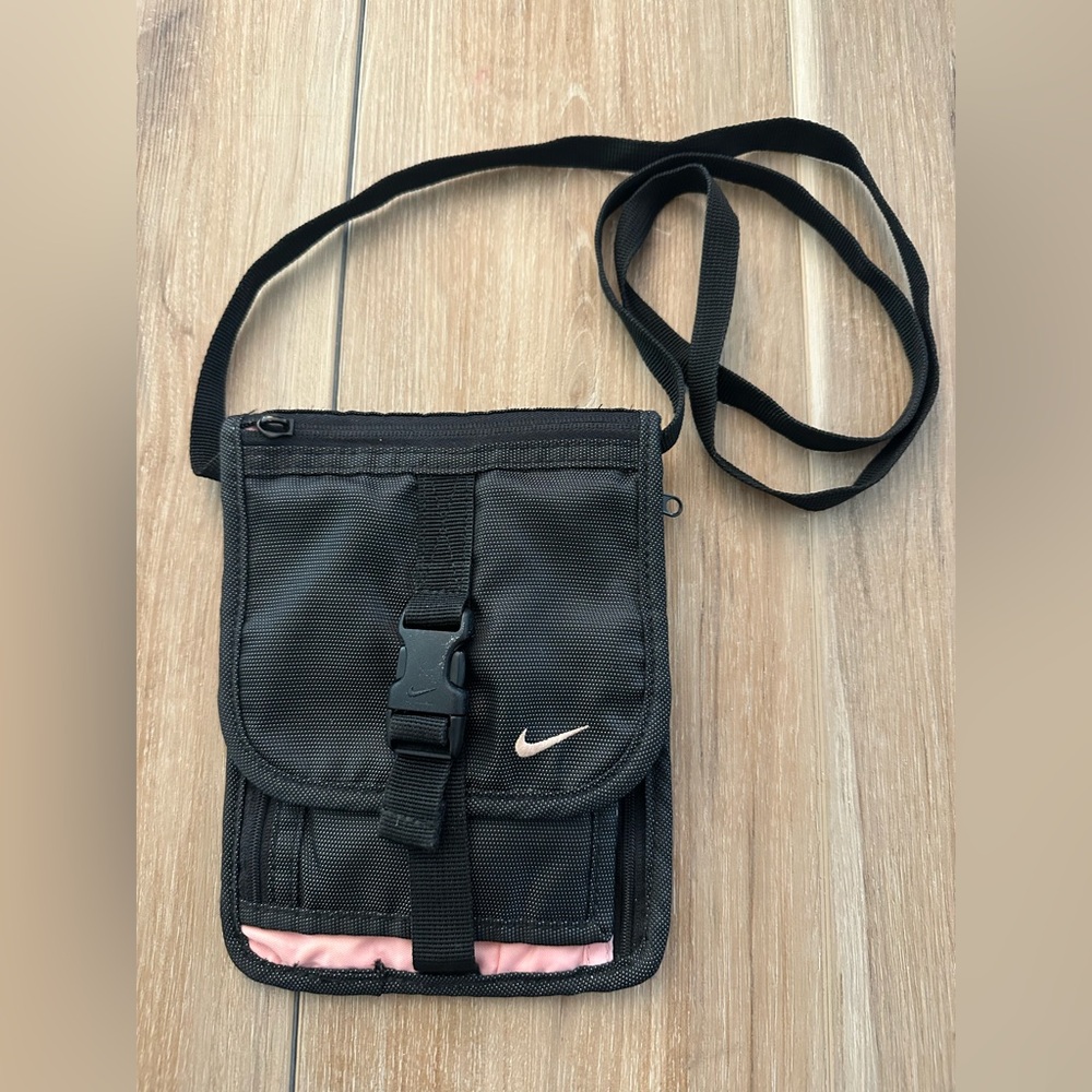 Vintage 2010 Nike  Crossbody Small